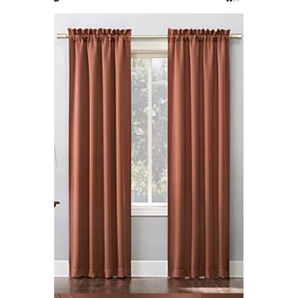 Sun Zero Easton Energy Saving Blackout Rod Pocket Curtain Panel 40" x 95 - Picture 1 of 5